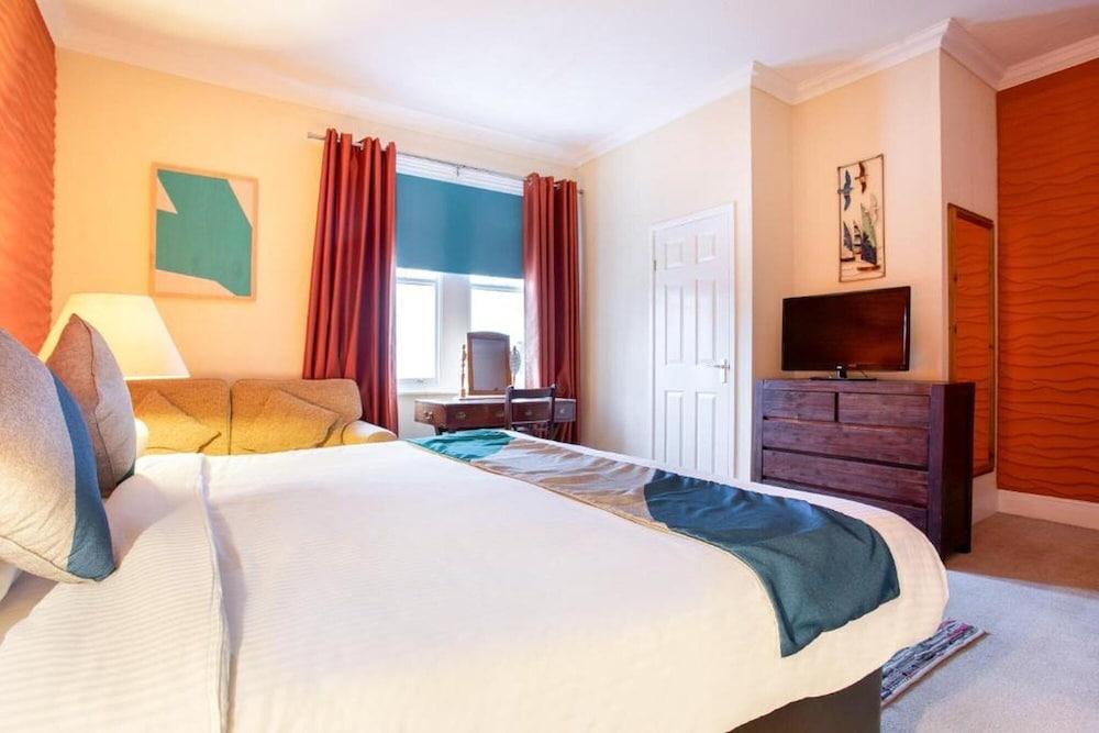 Yardley Manor Hotel Торки Екстериор снимка