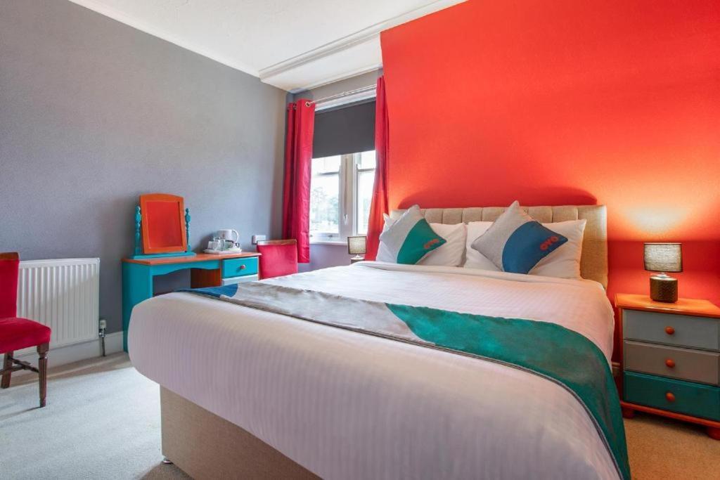 Yardley Manor Hotel Торки Екстериор снимка