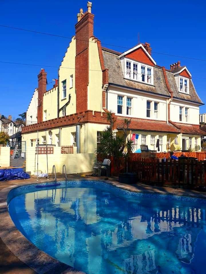 Yardley Manor Hotel Торки Екстериор снимка